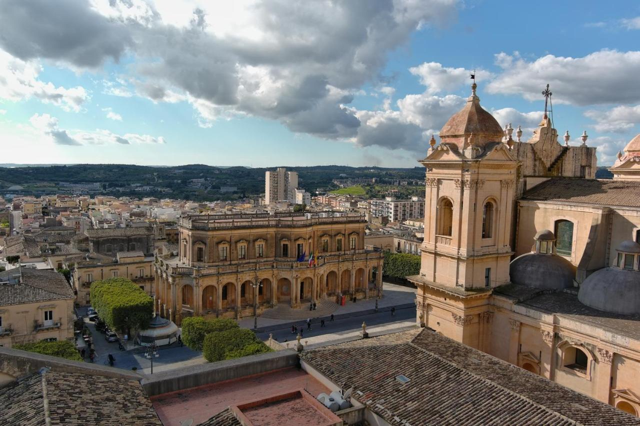 Palazzo Trigona Dependance Hotel Noto Exterior foto