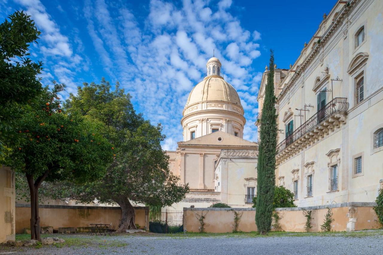 Palazzo Trigona Dependance Hotel Noto Exterior foto