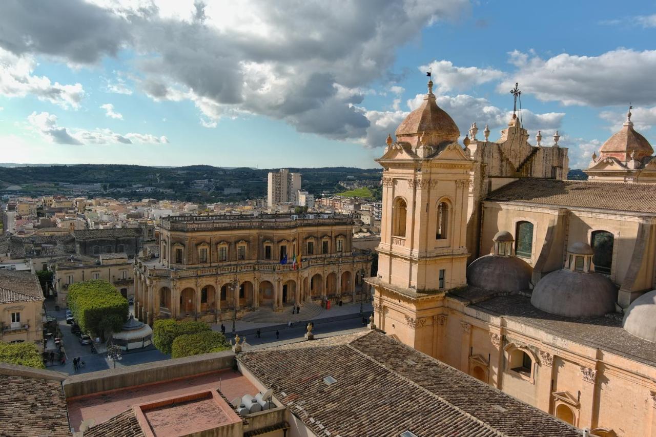 Palazzo Trigona Dependance Hotel Noto Exterior foto