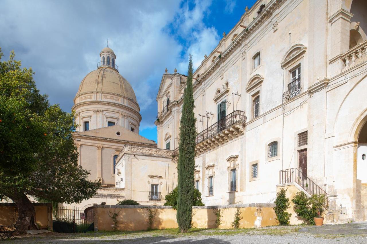 Palazzo Trigona Dependance Hotel Noto Exterior foto